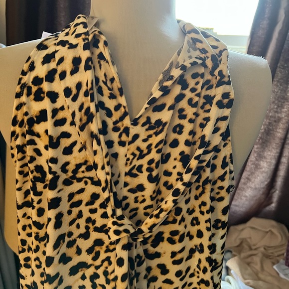 NWT! New Banana Republic Leopard Halter top shirt Small Sleeveless tie neck - Picture 5 of 7